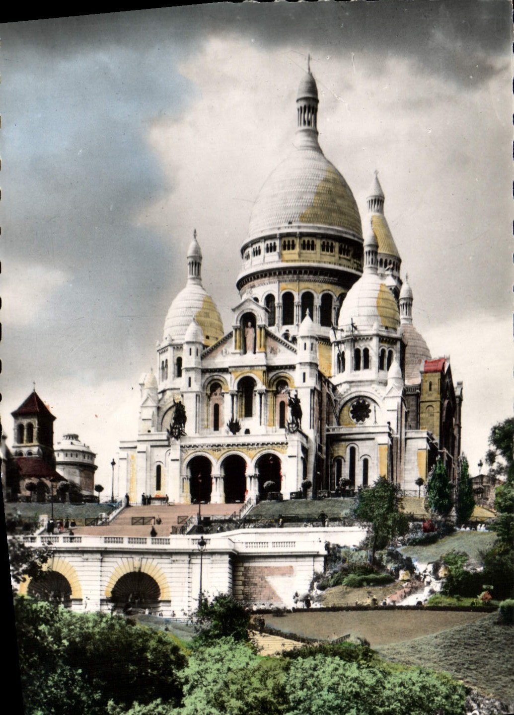 CPM Paris Basilique du Sacre Coeur de Montmartre