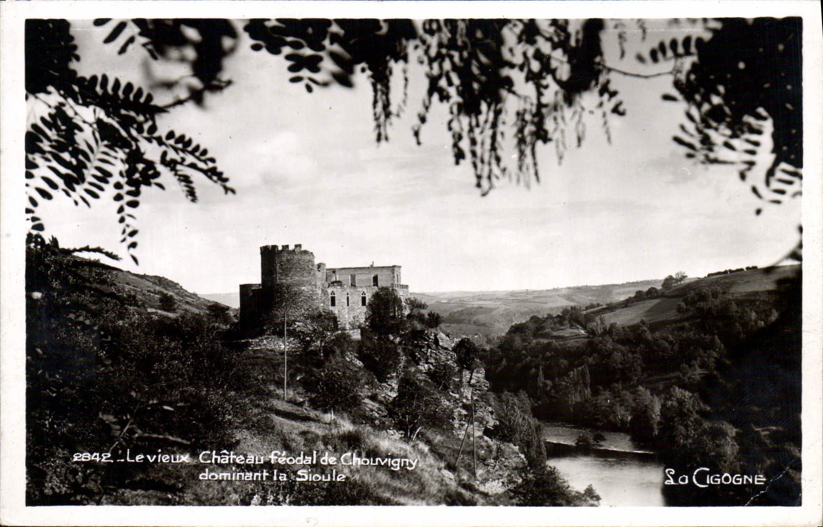 VINTAGE POSTCARD Levieux Feudal Castle of Chouvigny dominating Sioule