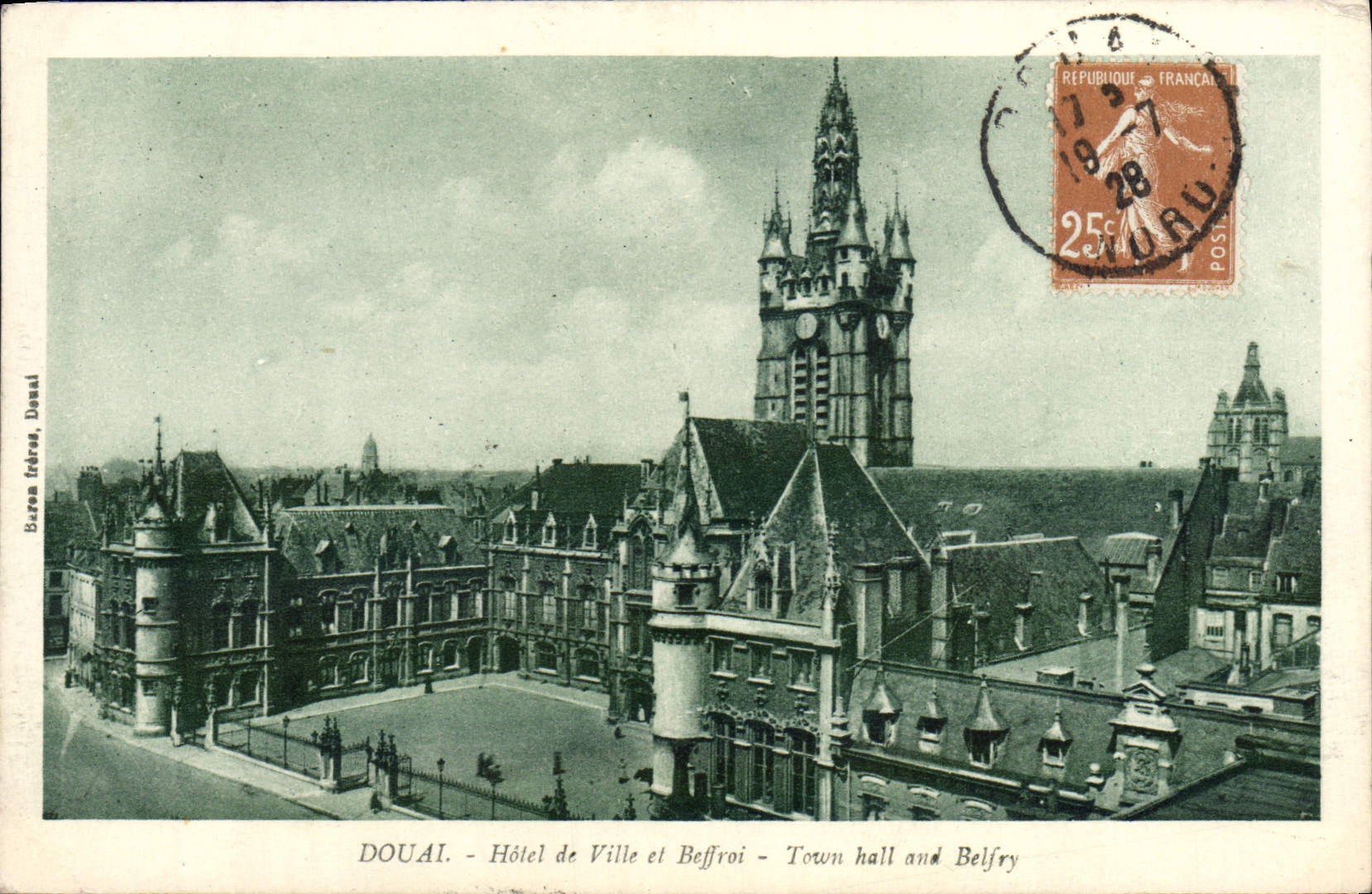 CPA Doual Hotel De Ville Et Beffroi 