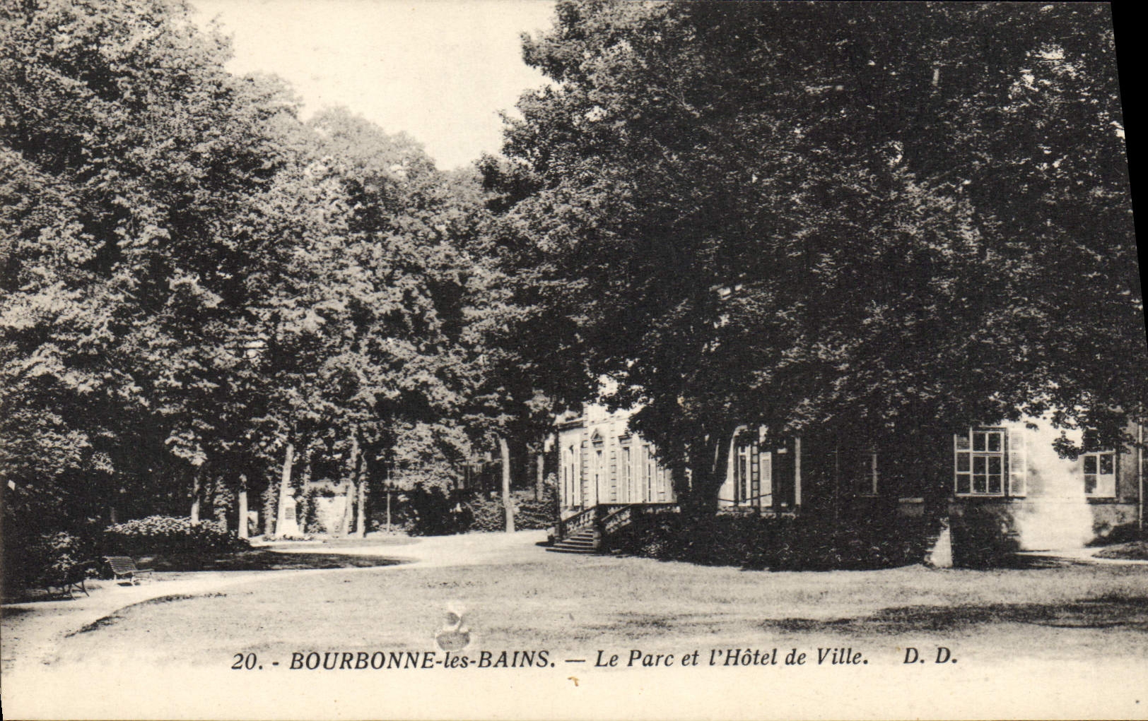 VINTAGE POSTCARD Bourbonne Les Bains the Park And I' Town hall