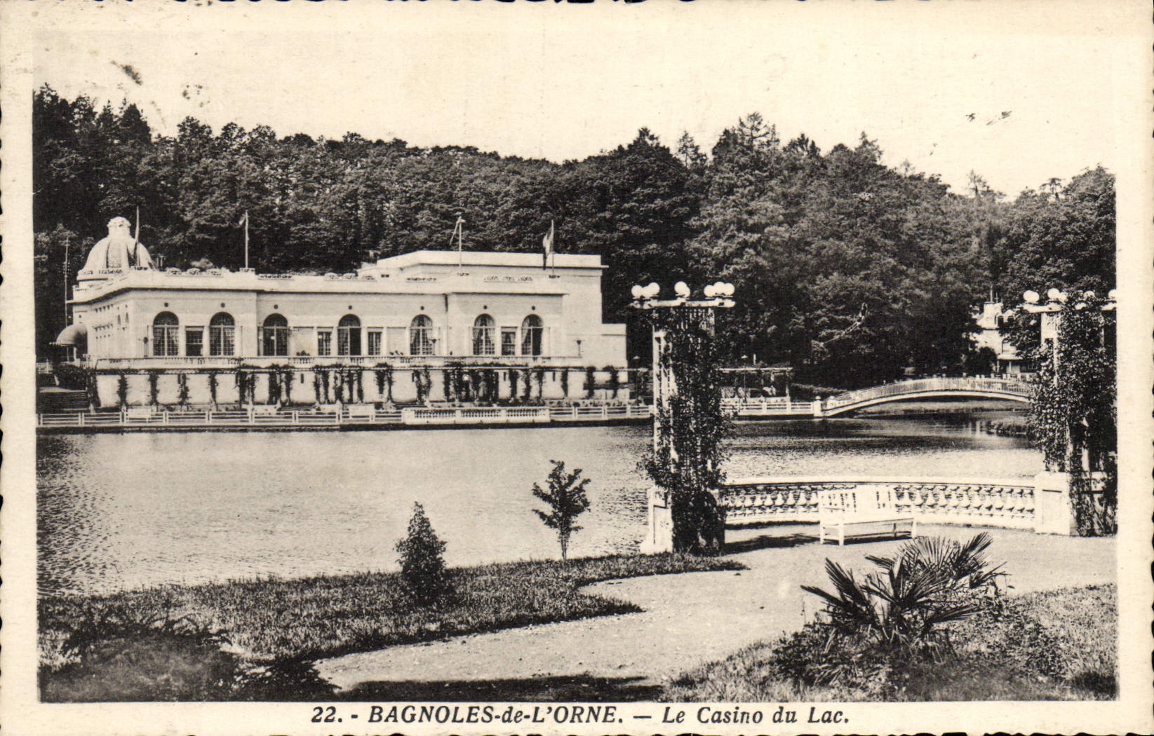 CPA Bagnoles De L'Orne Le Casino Du Lac
