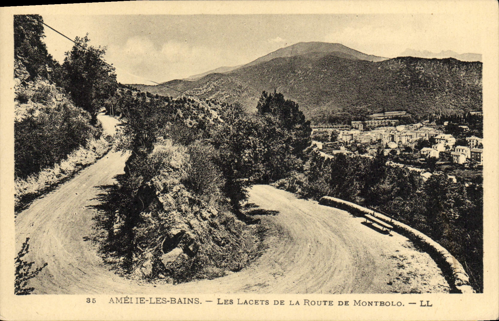 VINTAGE POSTCARD Amelie Les Bains Laces Of the Road De Montbolo