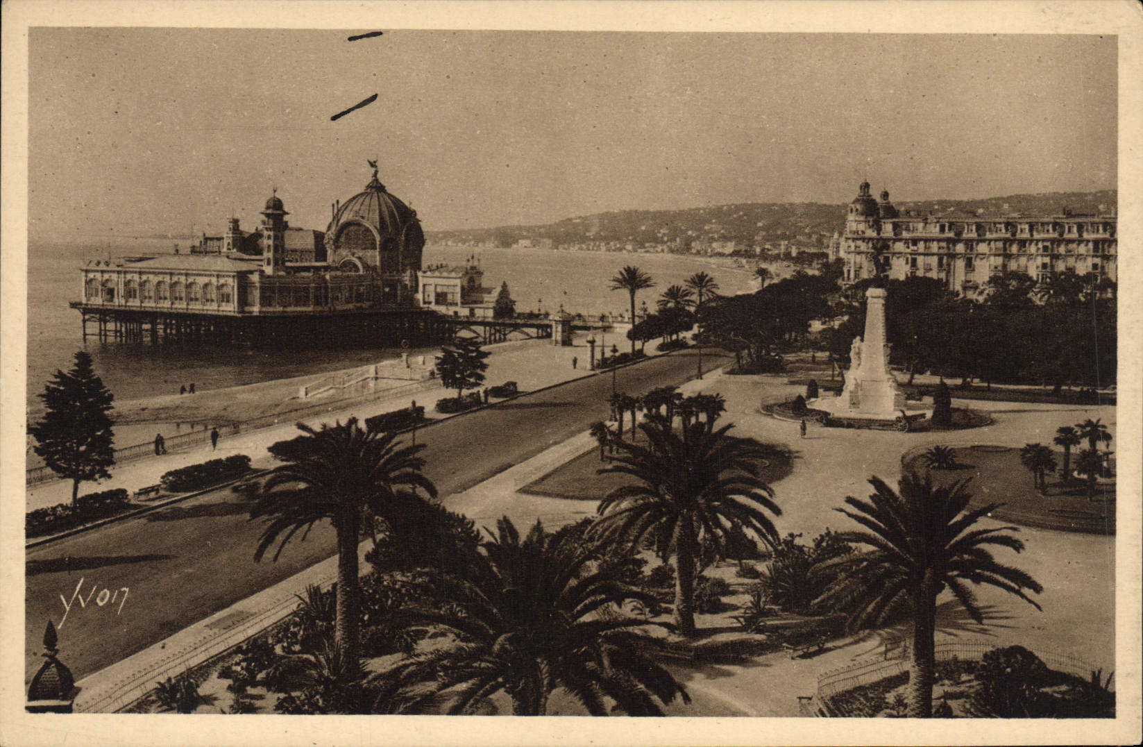 CPA Nice Les Jardins Albert 1er et le Palais de la Jetee