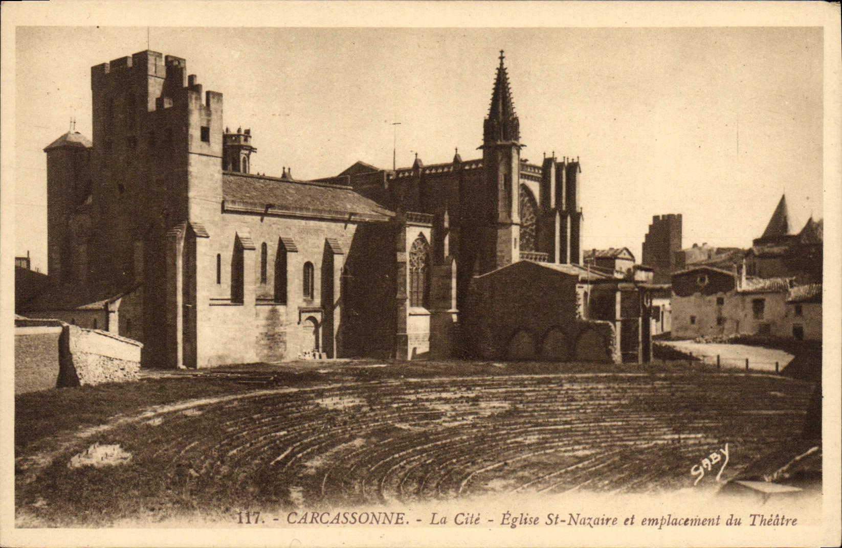 CPA Carcassonne La Cite Eglise St Nazaire Et Emplacement Du Theatre