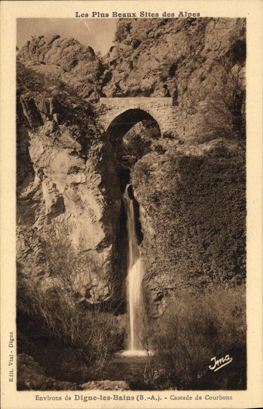 VINTAGE POSTCARD Pius Beaux Sites Of the Alps Envinrons De Digne Les Bains Cascade of Let us curve