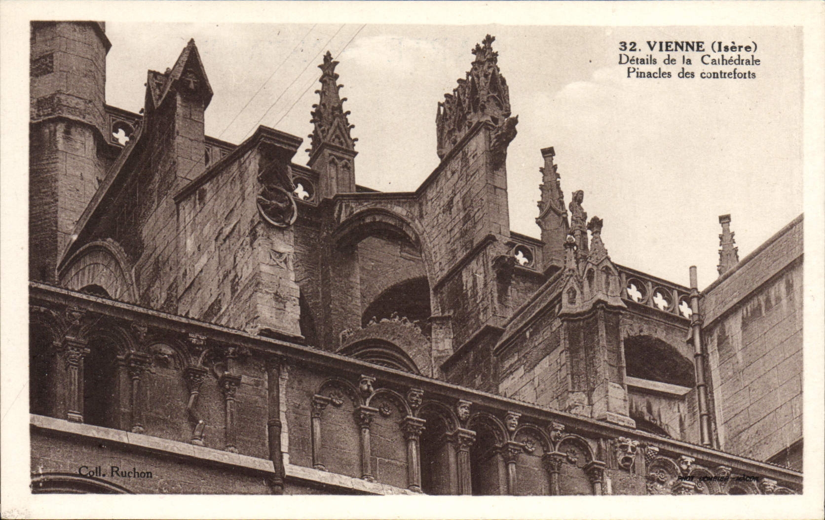 CPA Vienne Details De La Cahedrale Pinacles Des Contreforts