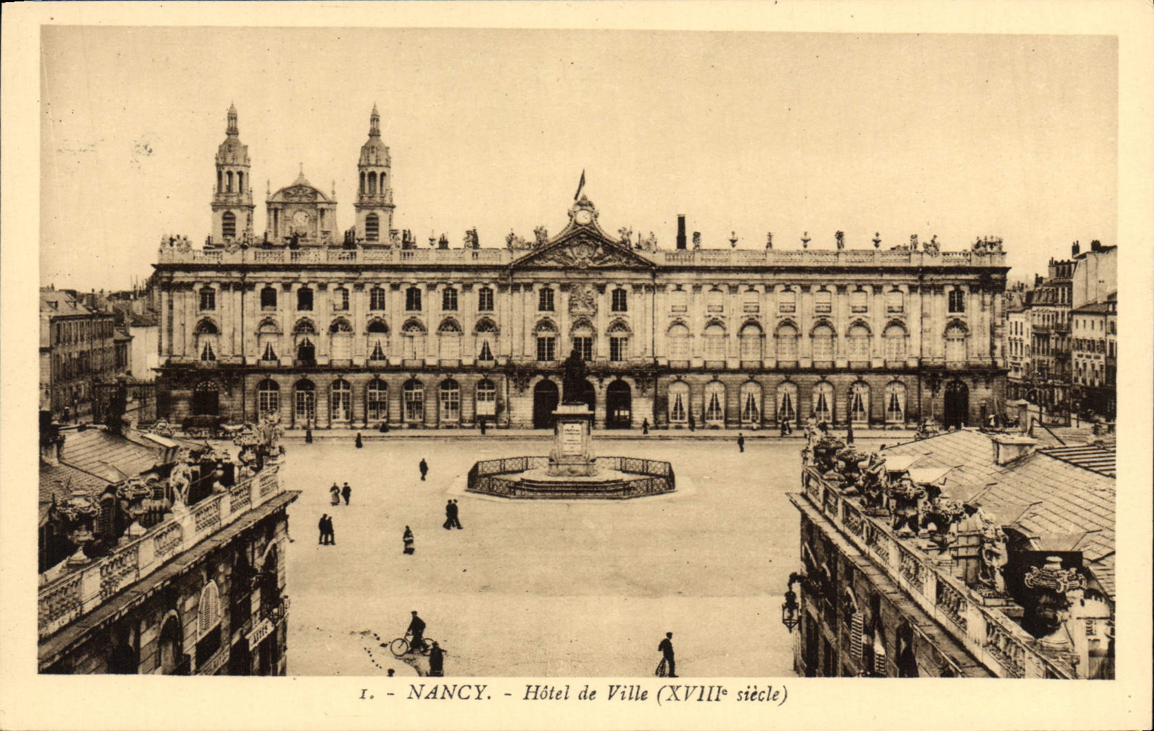 VINTAGE POSTCARD Nancu Town hall