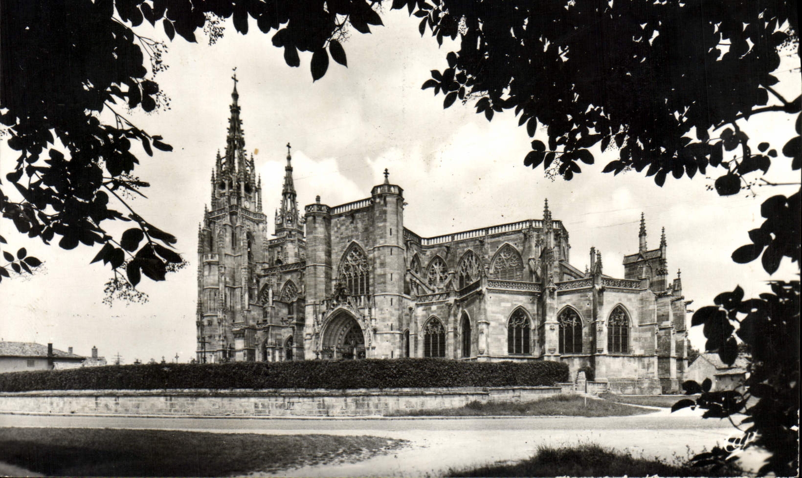 MODERN CARD the Spine Basilica Notre Dame De I' Epine Celebrates Marial Sanctuary of pilgrimage