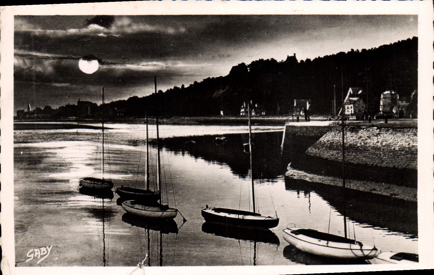 MODERN CARD Cabourg Divine the Port Night effect