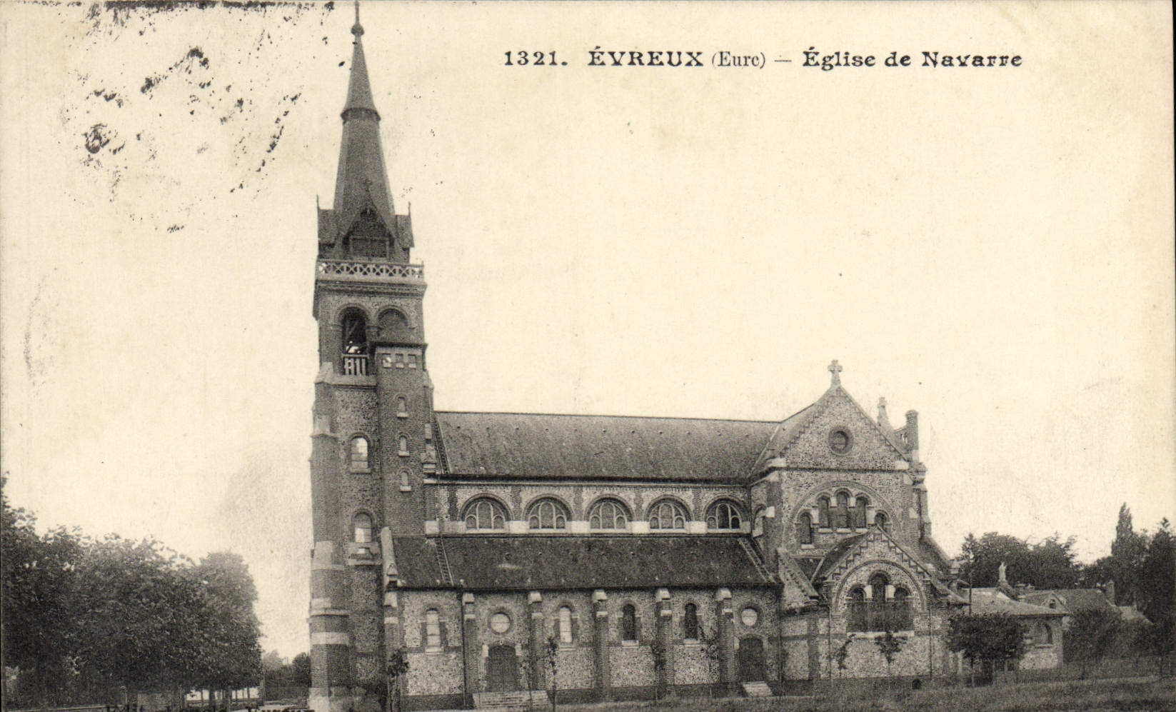 VINTAGE POSTCARD Evreux Church De Navarre