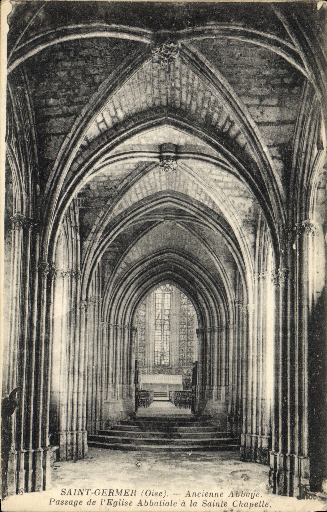 VINTAGE POSTCARD Holy To germinate Old Passage Abbey of the abbey church to Sainte the Vault