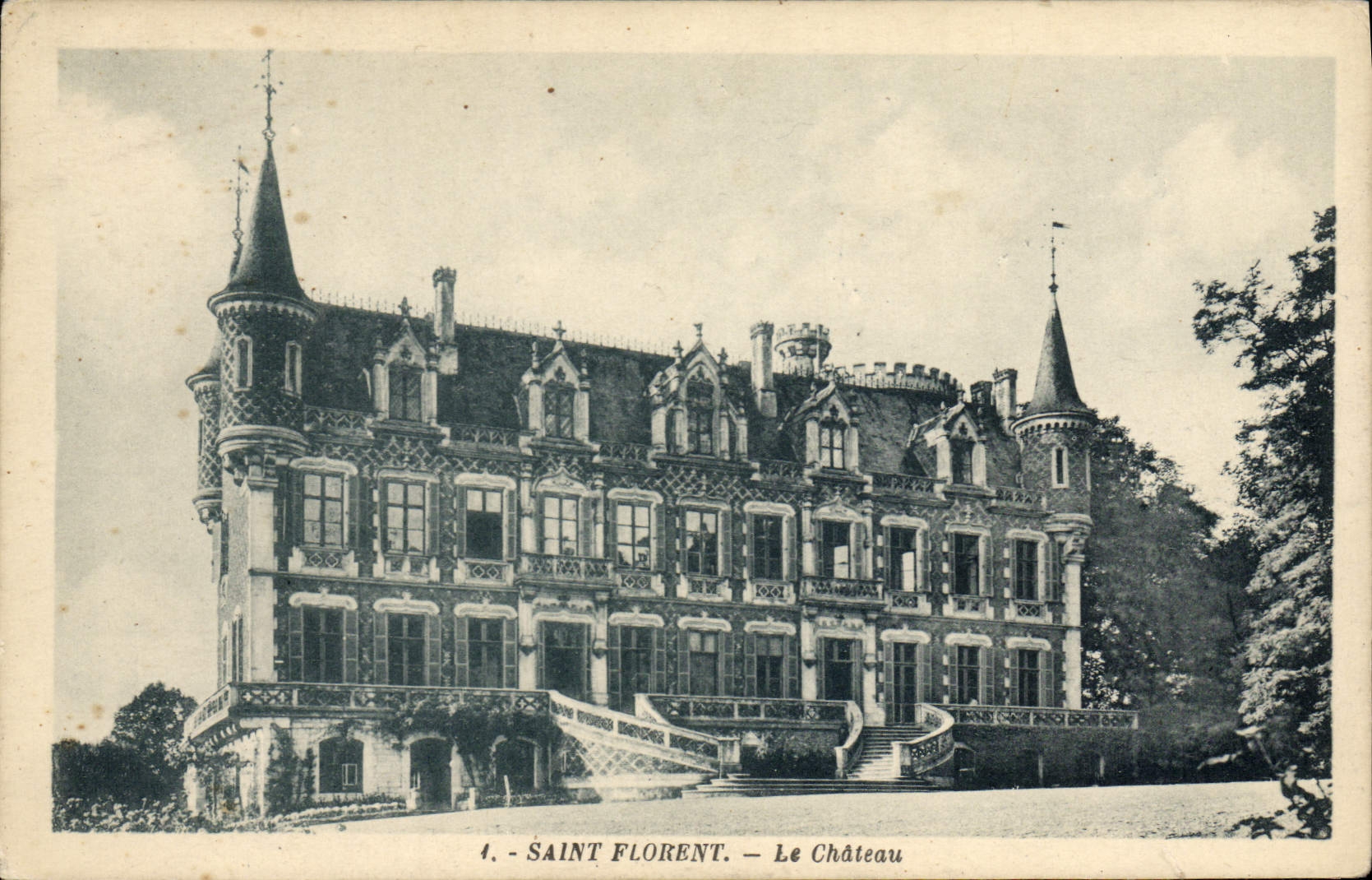 VINTAGE POSTCARD Holy Florent the Castle