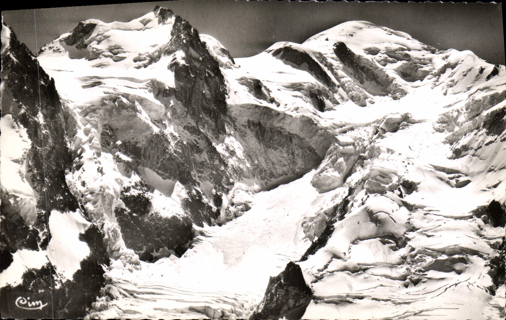 CPM Chamonix Mt Maudit Mt Blanc Grands mulets Vue aerienne