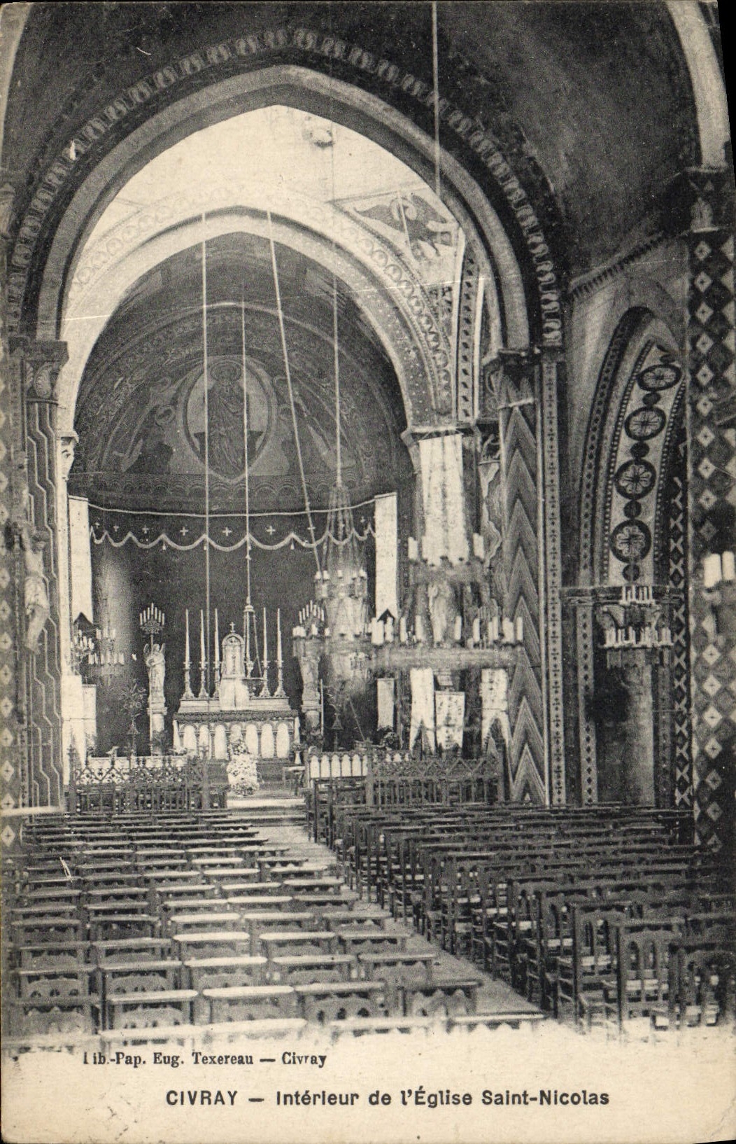 CPA Civray Interleur De L Eglise Saint Nicolas