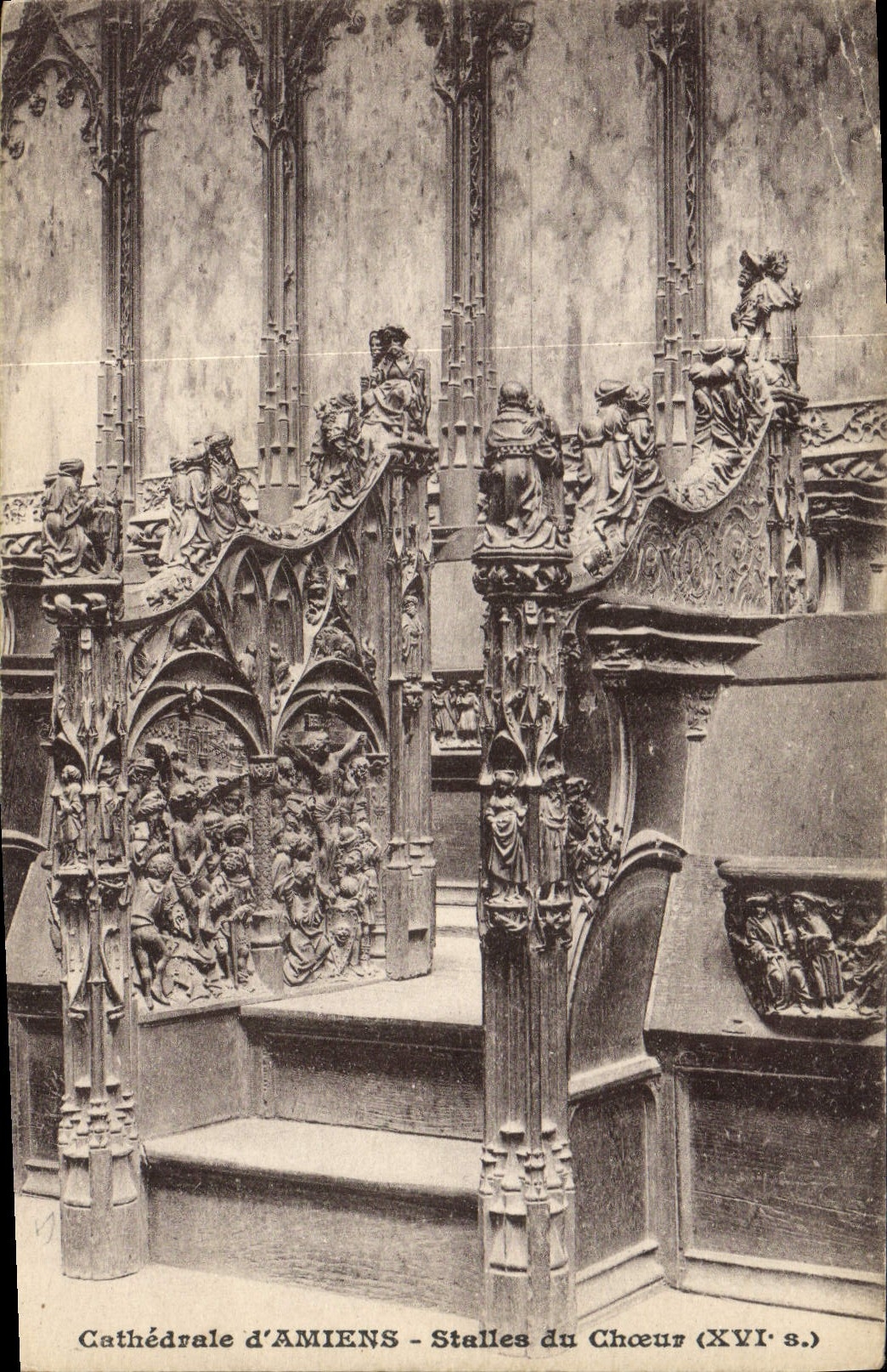 VINTAGE POSTCARD Cathedral Of Amiens Stalls Of the Chorus