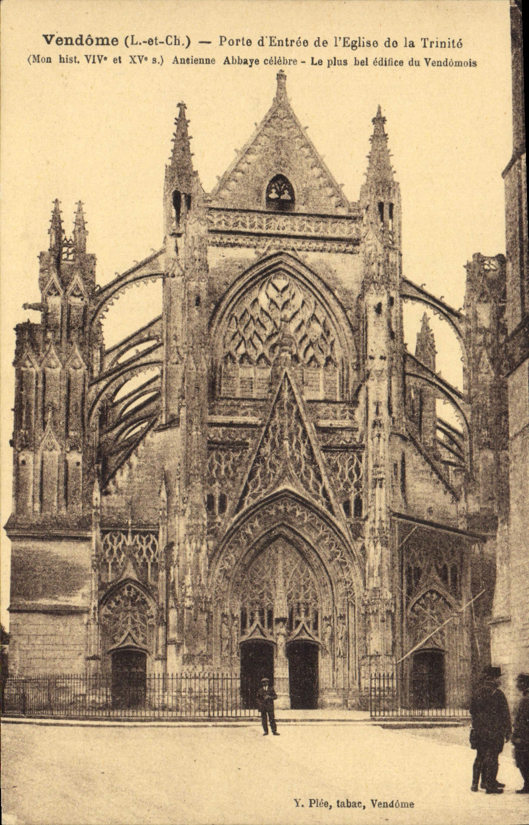 CPA Vendome Porte d'Entree de L'Eglise de la Trinite