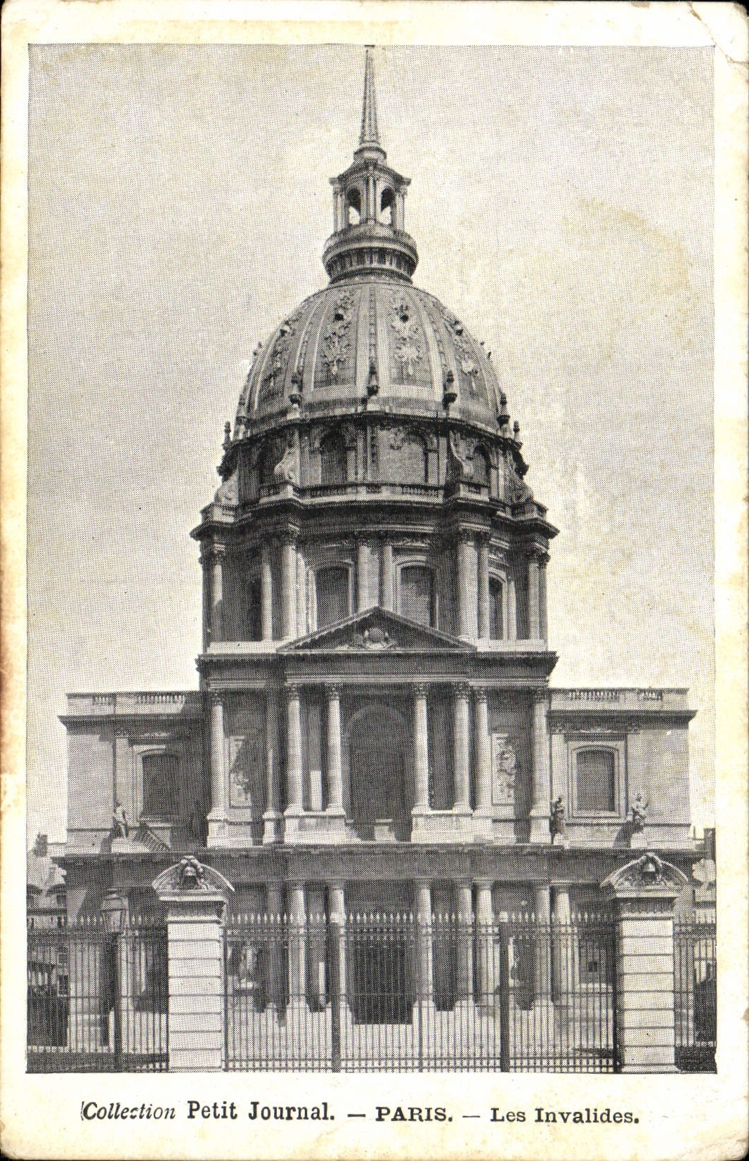 VINTAGE POSTCARD Collection Small Paris Newspaper Invalids