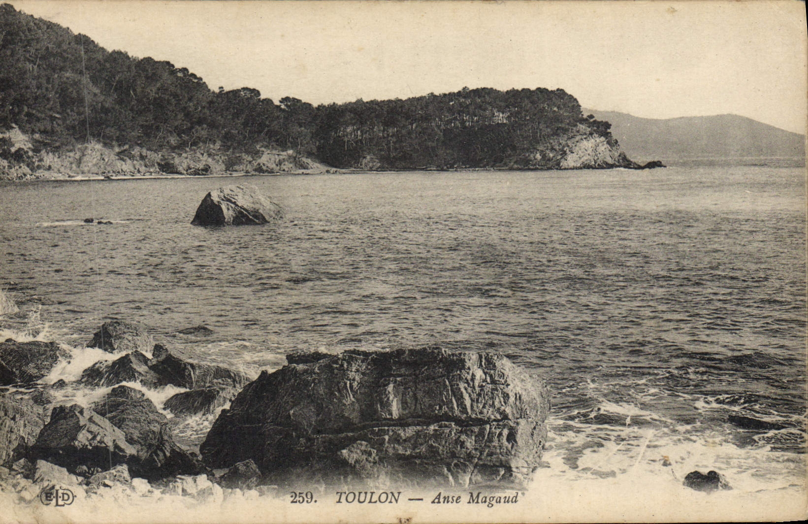 VINTAGE POSTCARD Toulon Magaud Handle