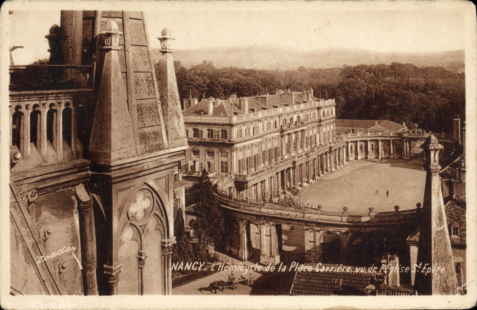 CPA Nancy l'hemicycle de la place Carriere vue de l'eglise St Epvre