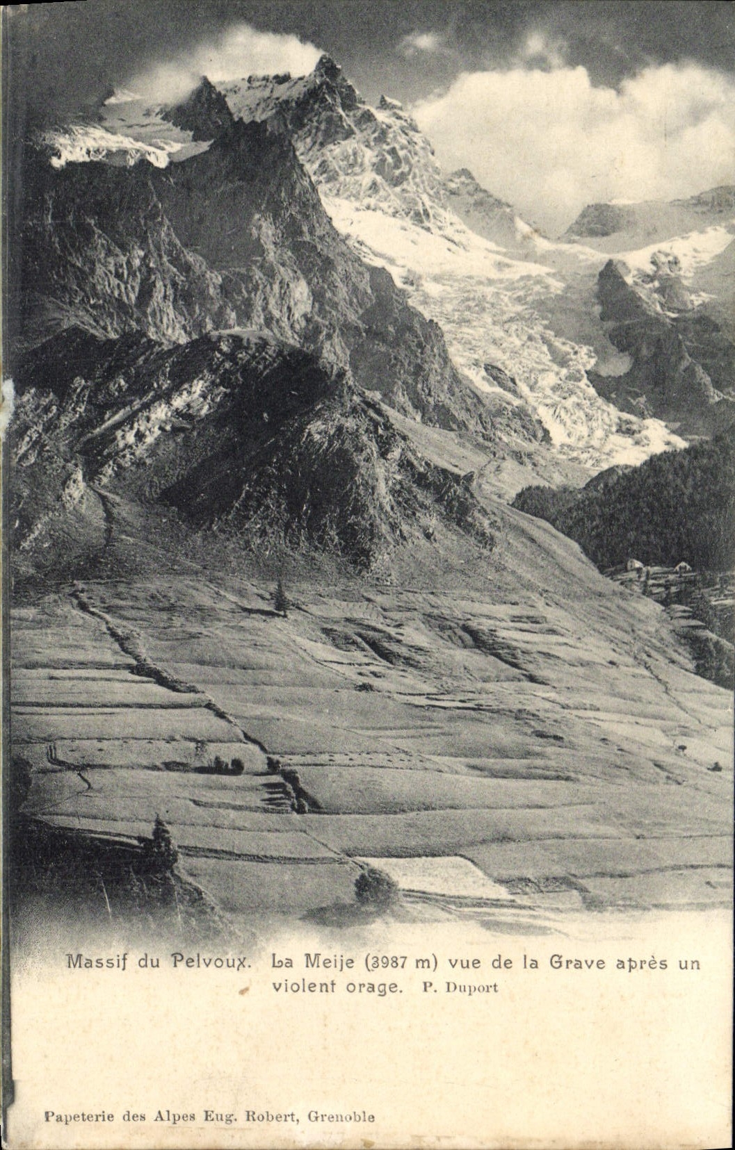 CPA Massif du Pelvoux La Meije vue de la Grave apres un violent orage 