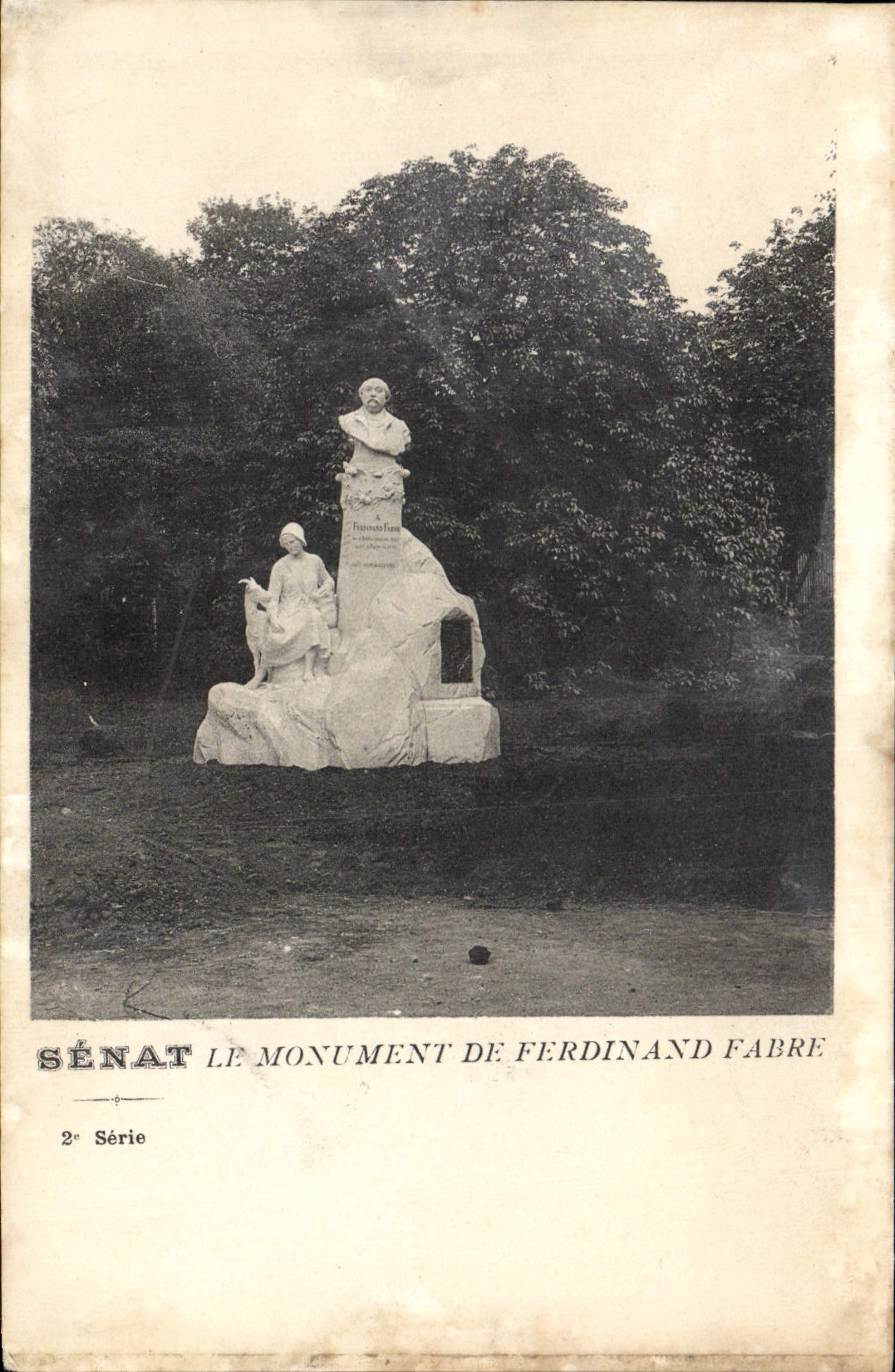 CPA Senat Le Monument De Ferdinand Fabre