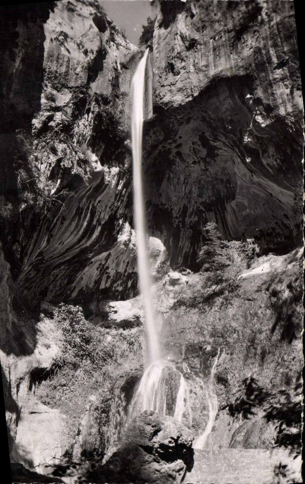 CPM Les Gorges Du Loup Cascade de Courmes