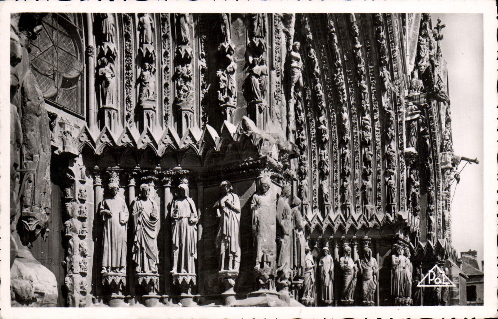 VINTAGE POSTCARD Rheims the Cathedral Gate of the Principal Frontage