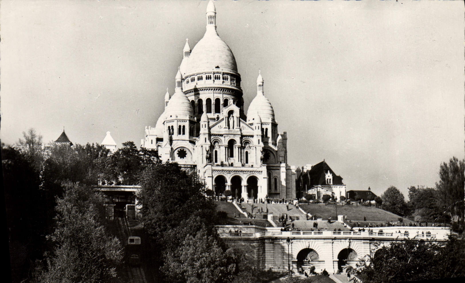 CPM Paris Le Sacre Coeur