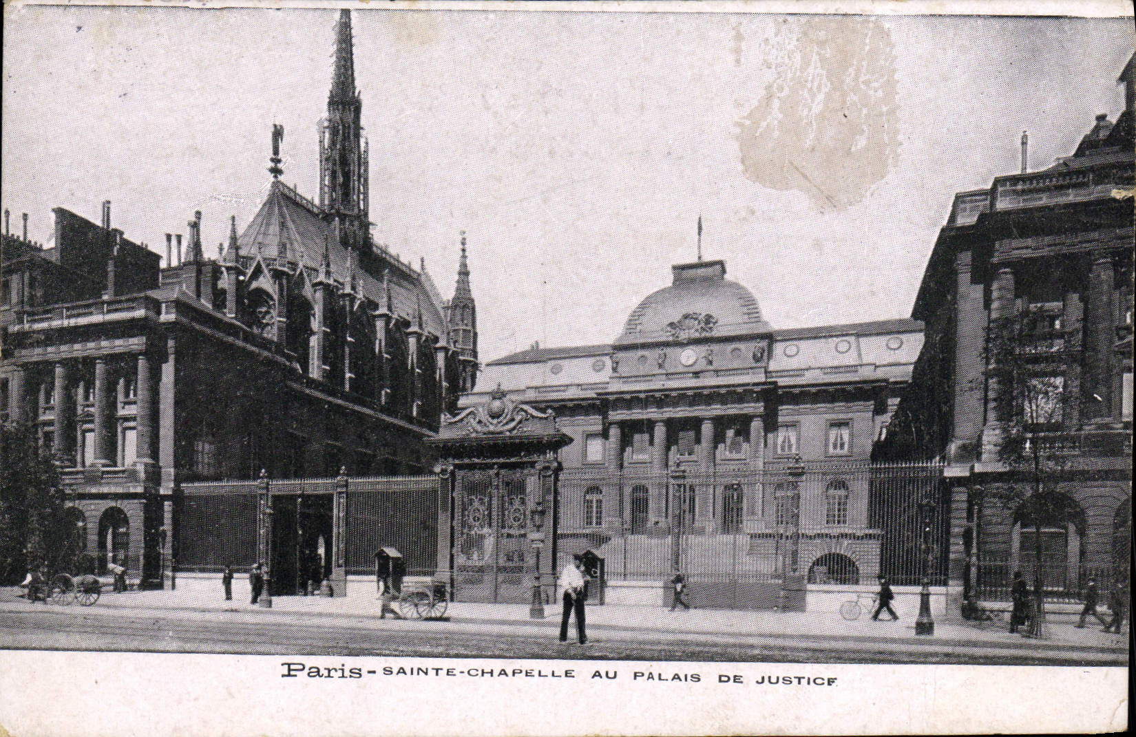 VINTAGE POSTCARD Holy Paris Vault With the Law courts