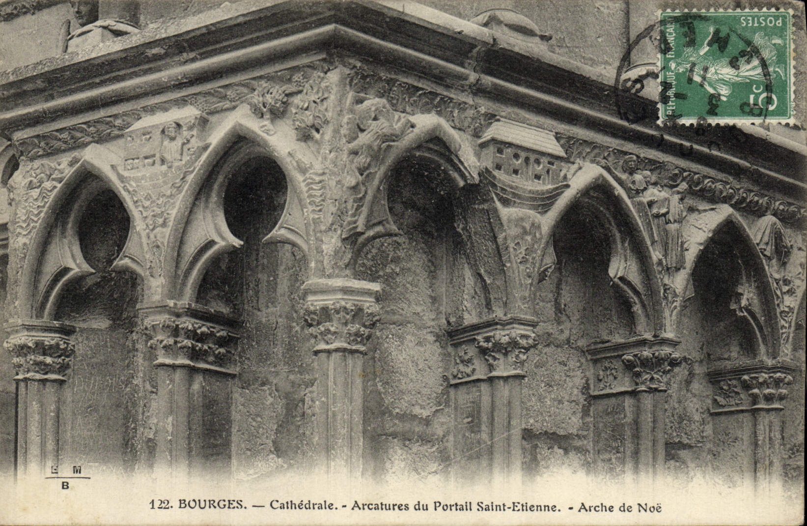 Catedral de la POSTAL de la VENDIMIA de las arcadas ocultas de Bourges del arco santo de Etienne de la puerta de Noah