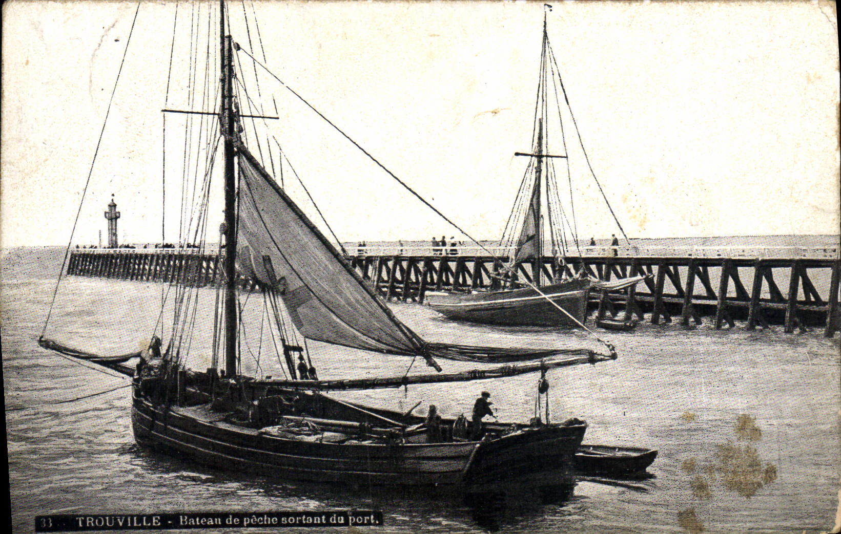 VINTAGE POSTCARD Trouville Boat of outgoing sin of the port