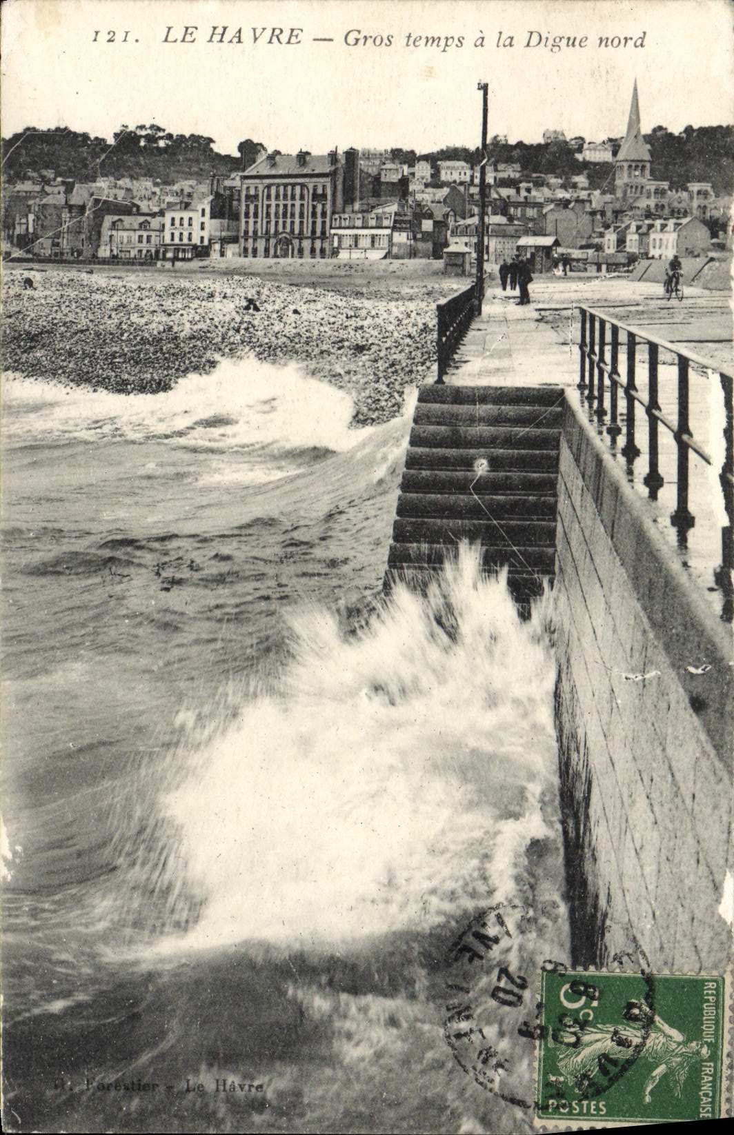 VINTAGE POSTCARD Le Havre Heavy weather with the Northern Dam