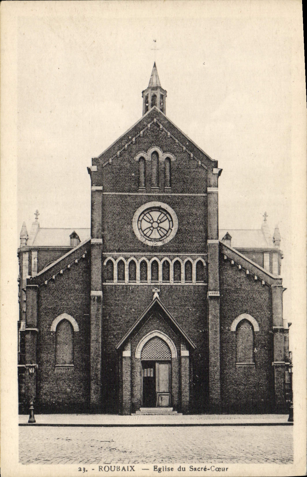 CPA Roubaix Eglise du Sacre Coeur 