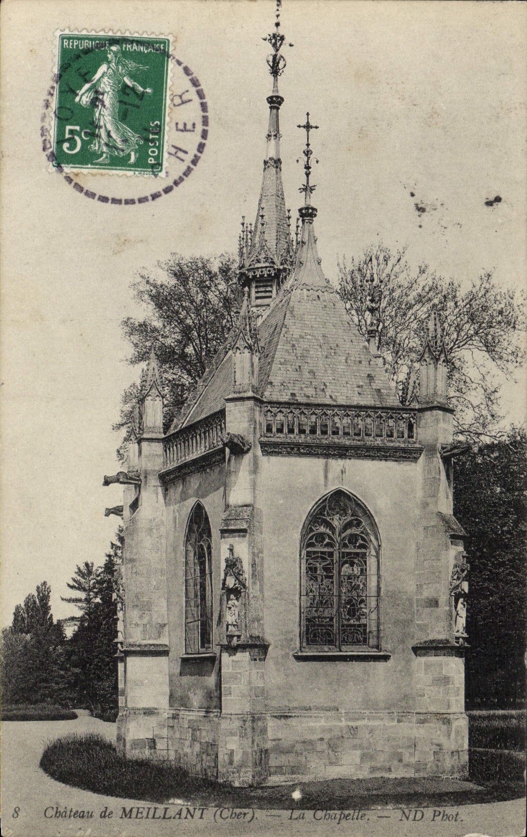 VINTAGE POSTCARD Castle of Meillant La Chapelle
