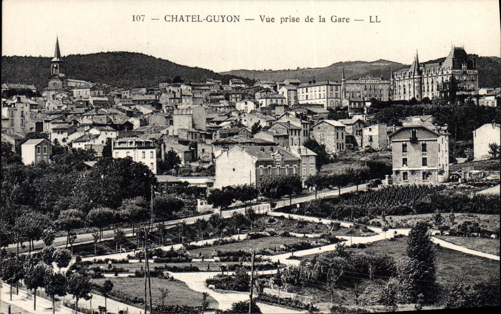 CPA Chatel Guyon Vue prise de la gare