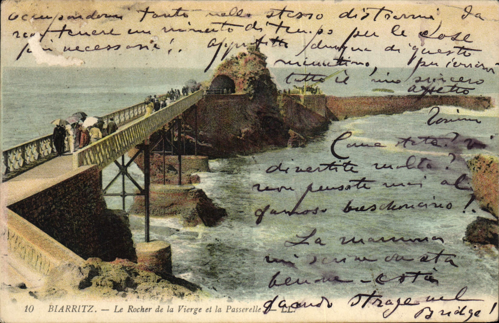 CPA Biarritz Le Rocher de la Vierge et la Passerelle