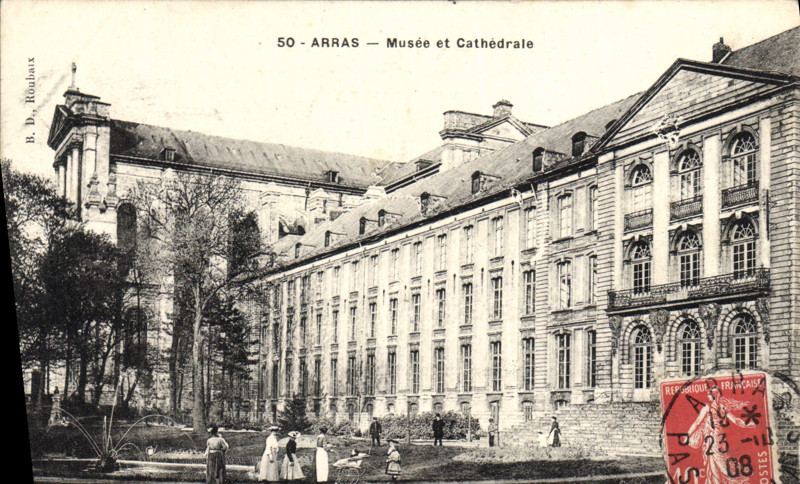 CPA Arras Musee et Cathedrale