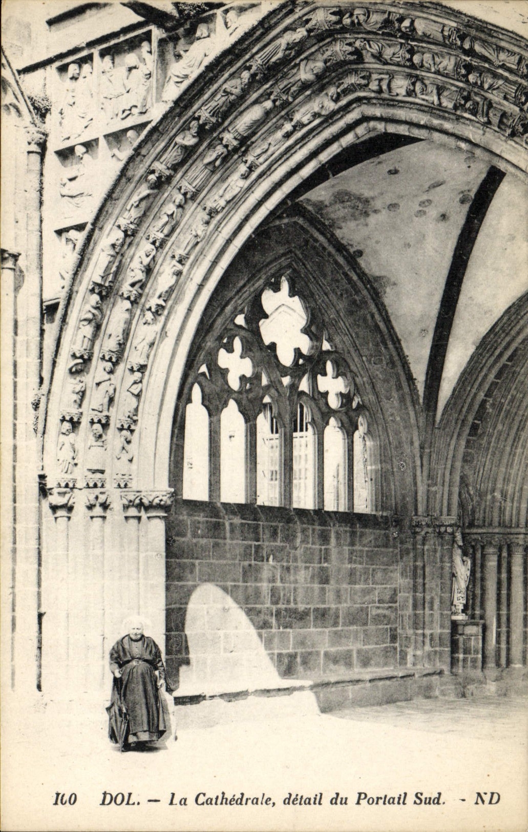 VINTAGE POSTCARD Fraud the Cathedral detail of the Southern Gate