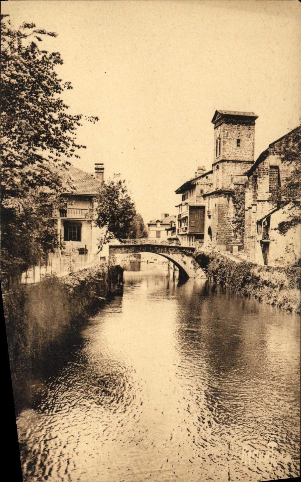 CPA La Nive a Saint Jean Pied de Port