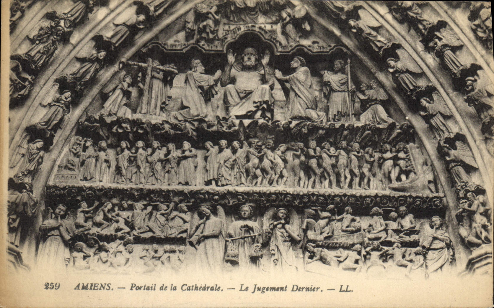 VINTAGE POSTCARD Amiens Gate of the Cathedral the last judgment