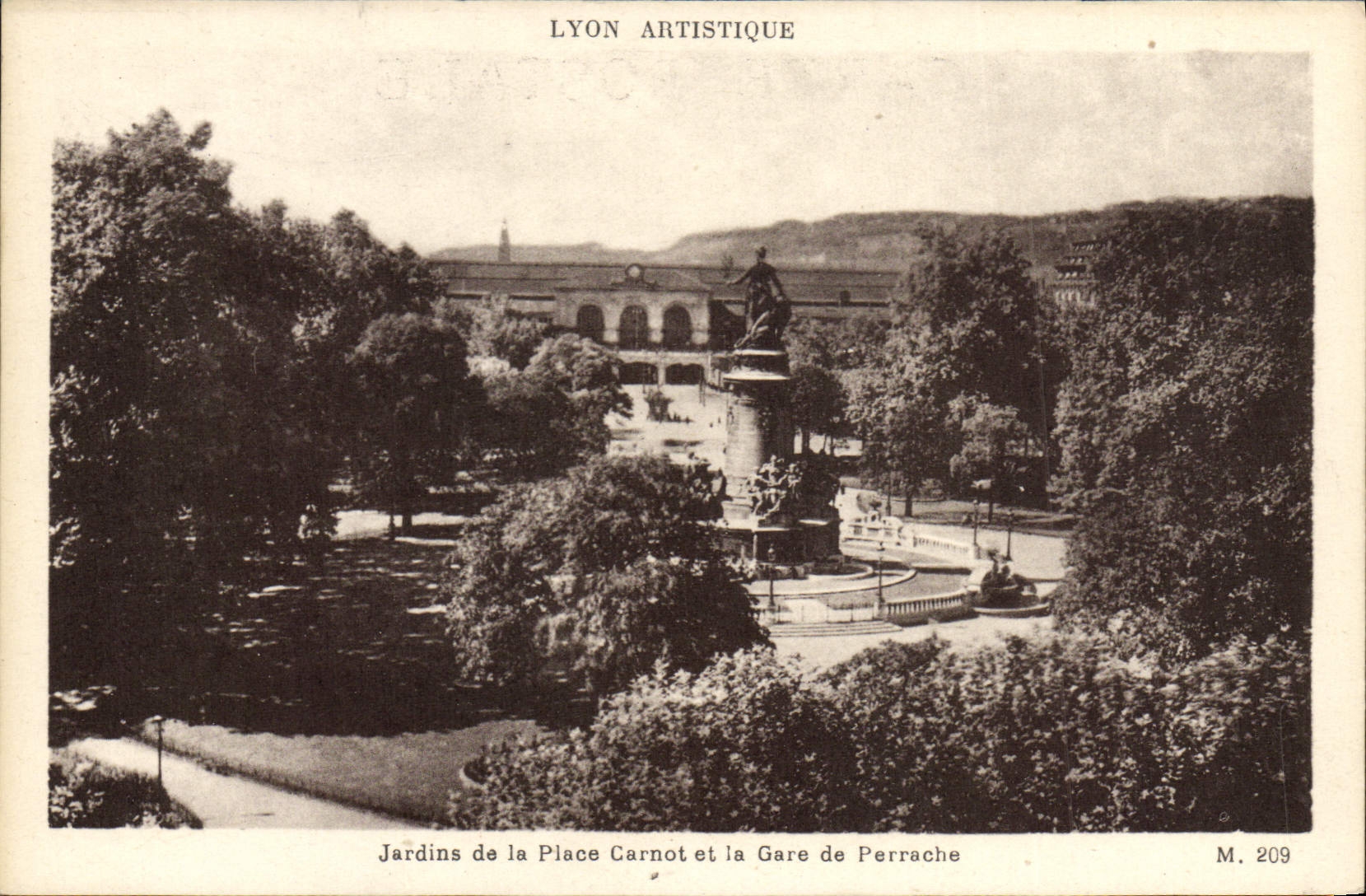 Jardines artísticos de Lyon de la POSTAL de la VENDIMIA del lugar de Carnot y de la estación de tren de Perrache