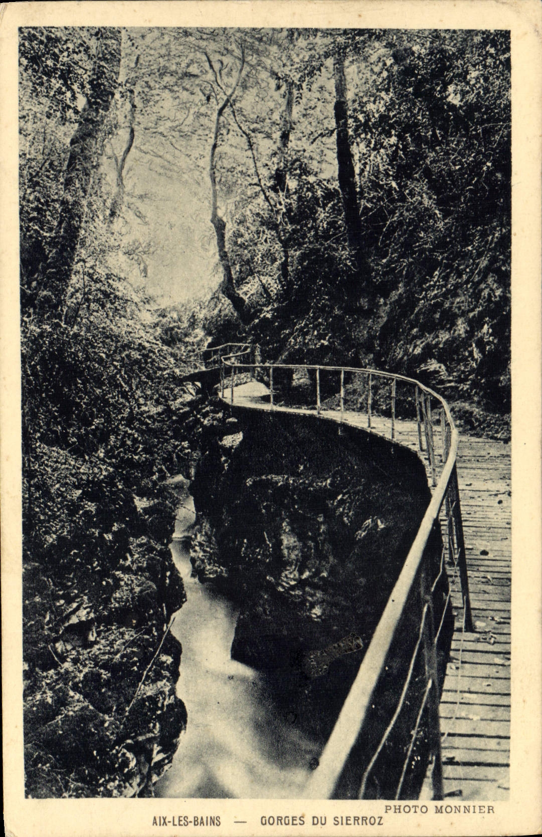 VINTAGE POSTCARD Aix Les Bains Falls Of Sierroz