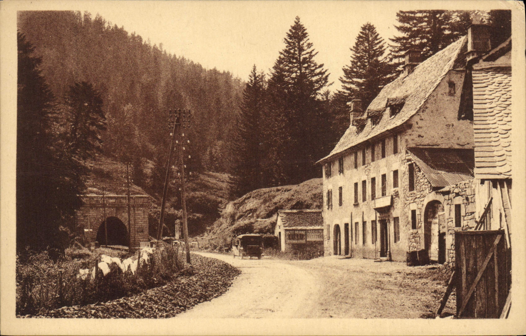 CPA Le Lioran Entree Du Tunnel
