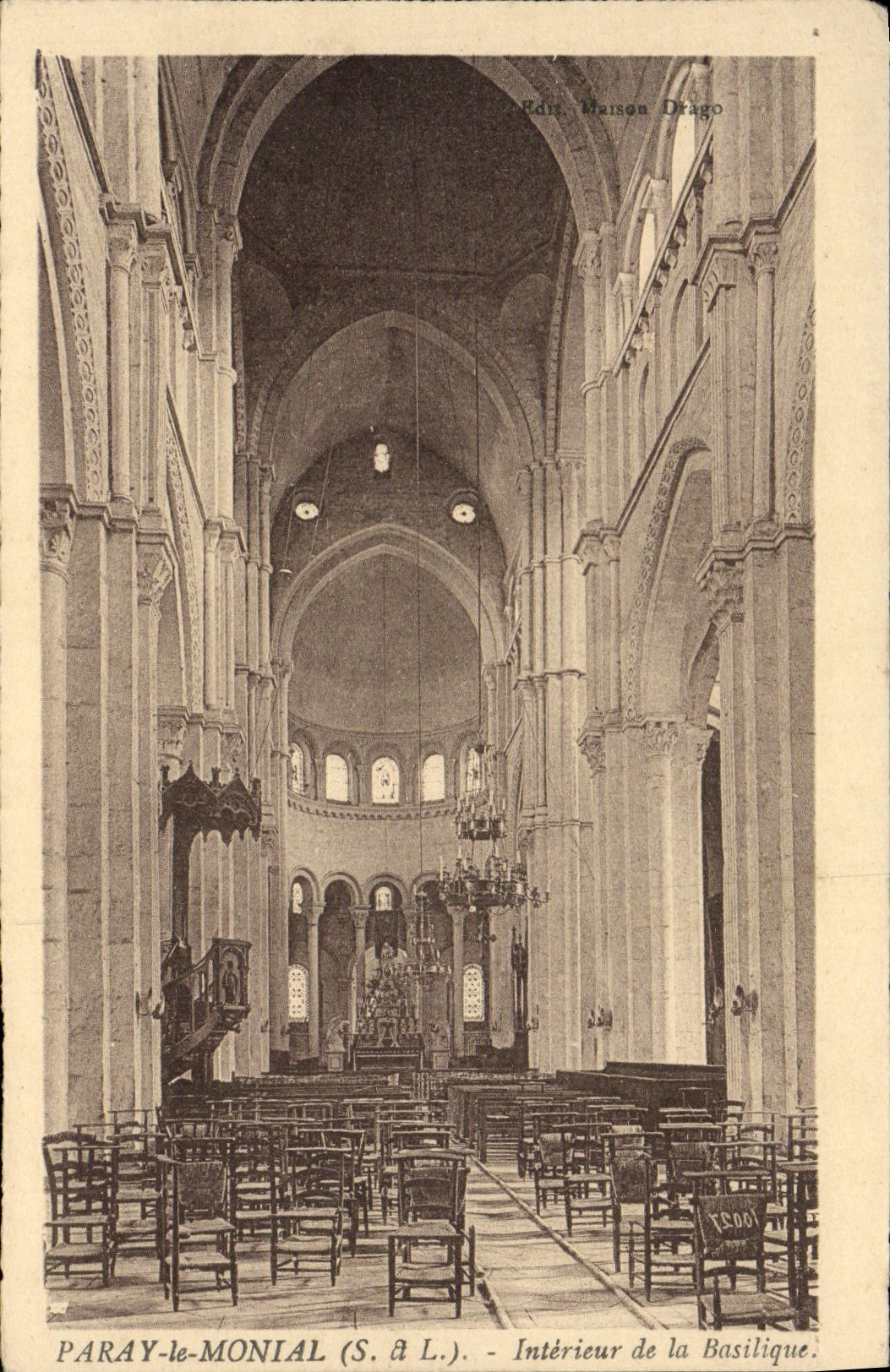 CPA Paray Le Monial Interieur De La Basilique