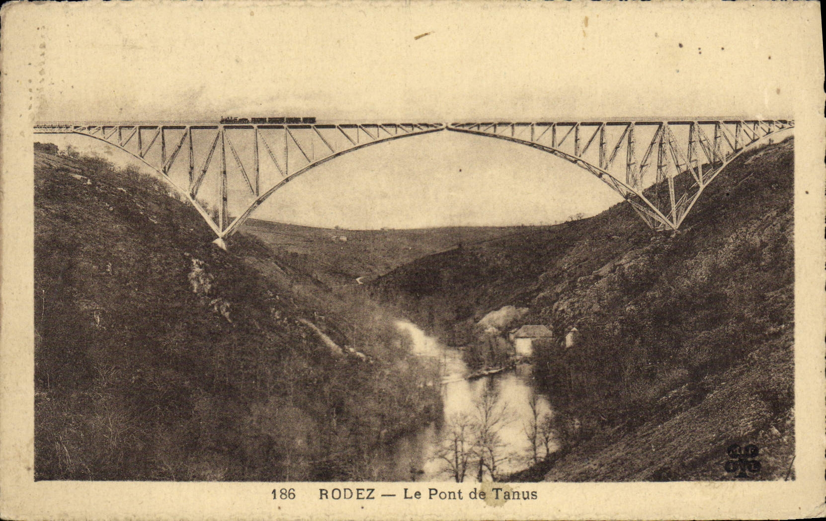 VINTAGE POSTCARD Rodez the Bridge De Tanus