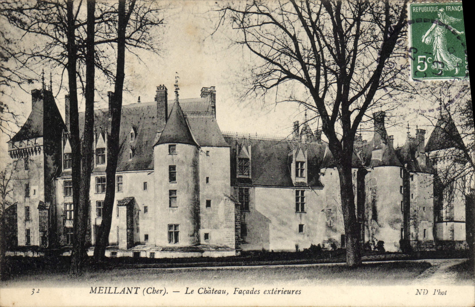 VINTAGE POSTCARD Meillant the Castle Exterior facades