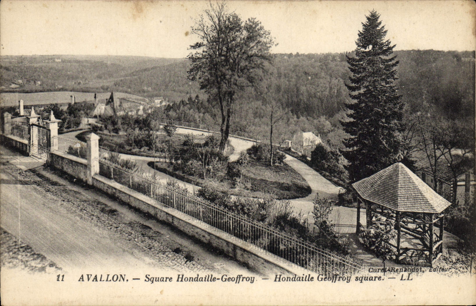 VINTAGE POSTCARD Avallon Public garden Hondaille Geoffroy