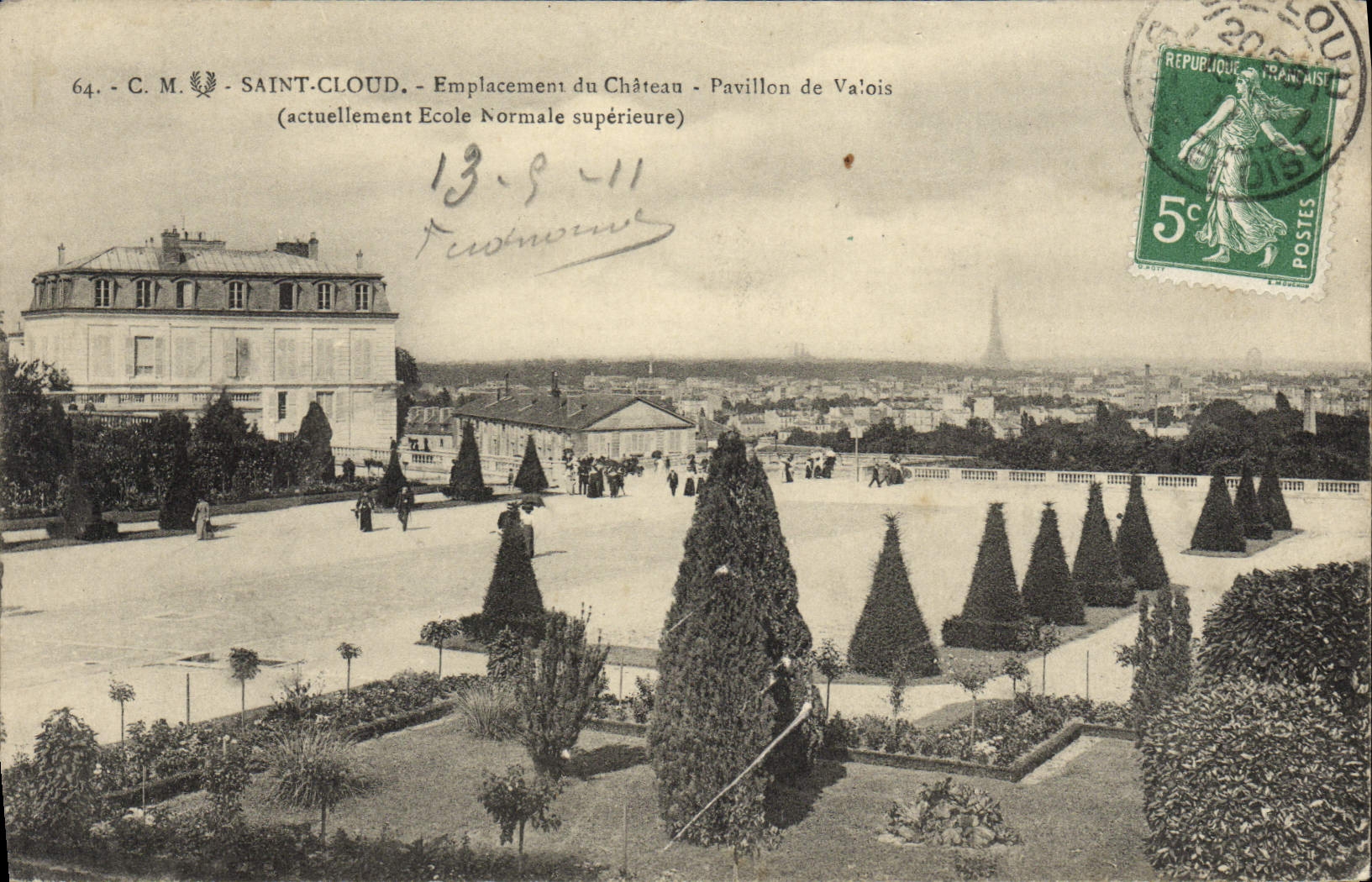 Sitio santo de la nube de la POSTAL de la VENDIMIA de la torre Eiffel de la universidad de House De Valois National del castillo