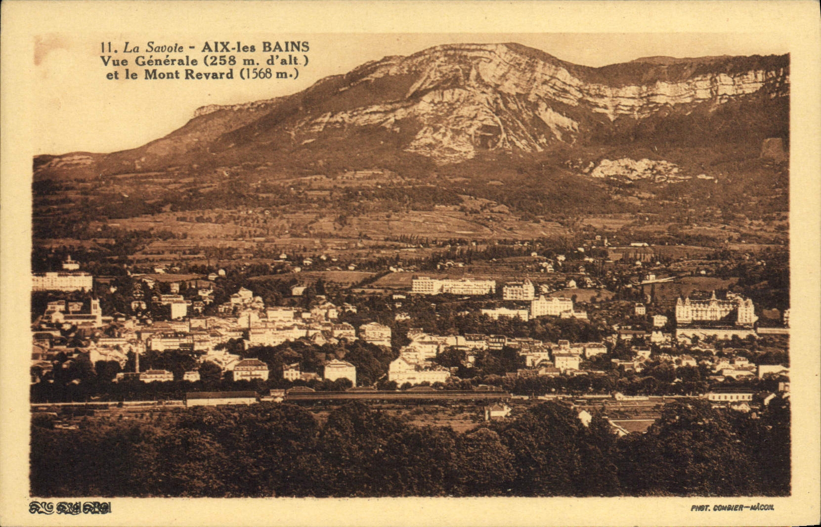 CPA Aix Les Bains Vue Generale et le Mont Revard
