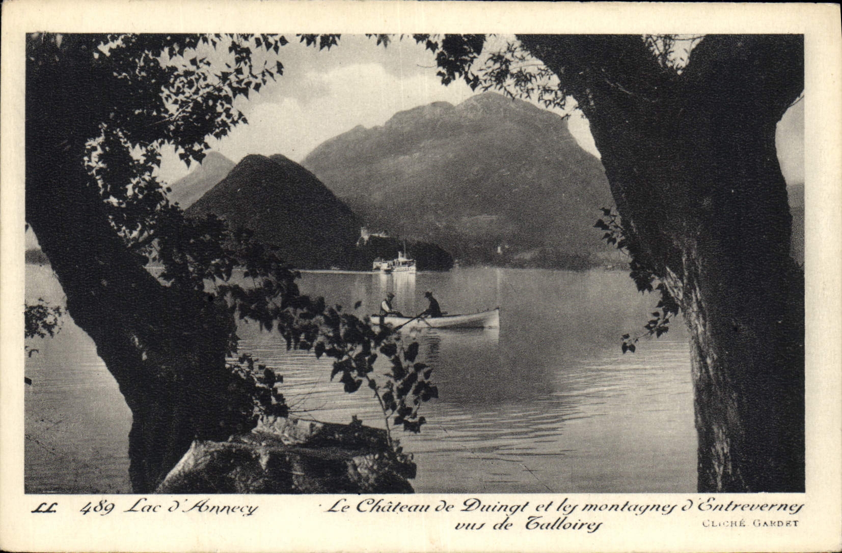 CPA Lac D'Annecy Le Chateau De Duingt et les montagnes d'entreverney vus de Talloires